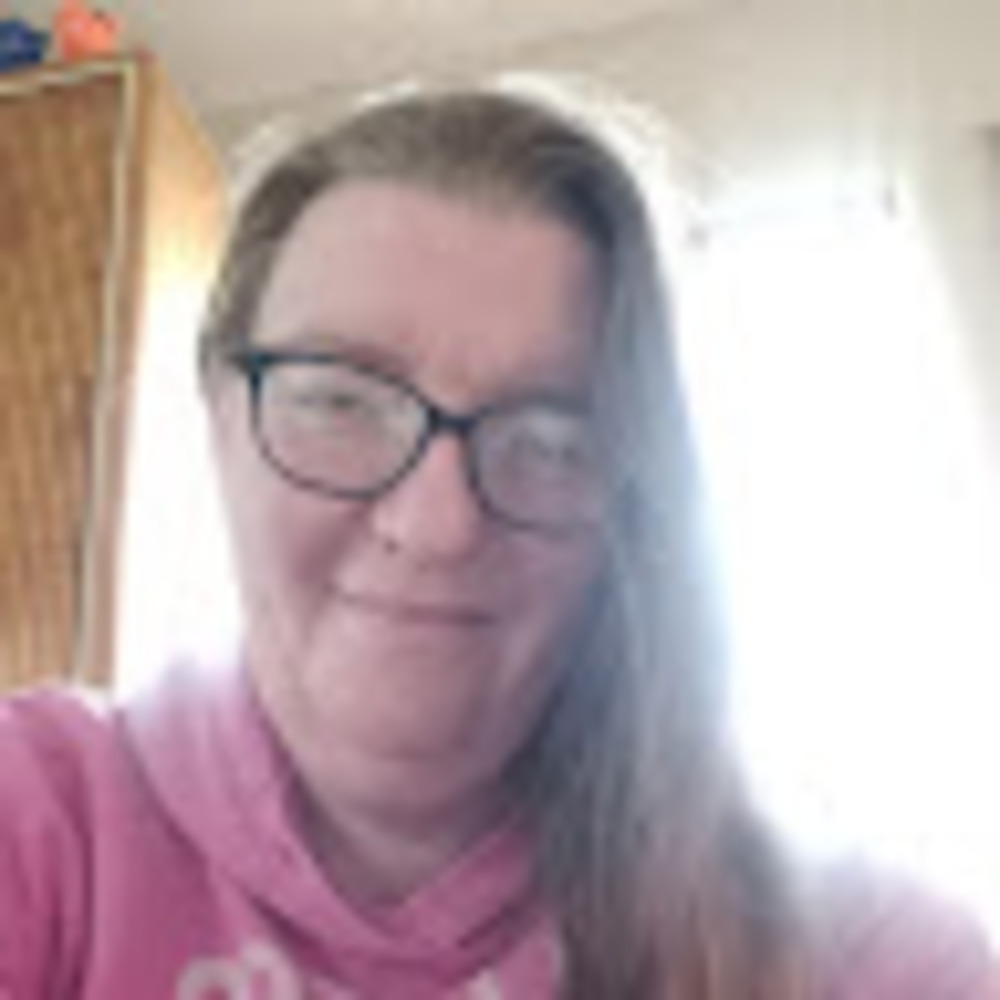 Meet your Posher, Bettina